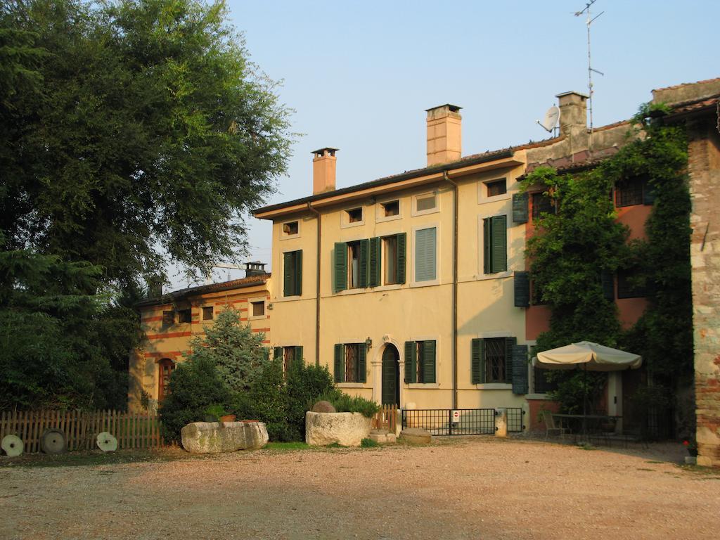 Agriturismo Corte Pellegrini San Martino Buon Albergo Exterior photo